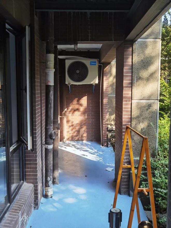 儿童活动室楼上居民很担心龙8游戏进入小区一楼要开(图2) 儿童活动室楼上居民很担心龙8游戏进入小区一楼要开(图2)